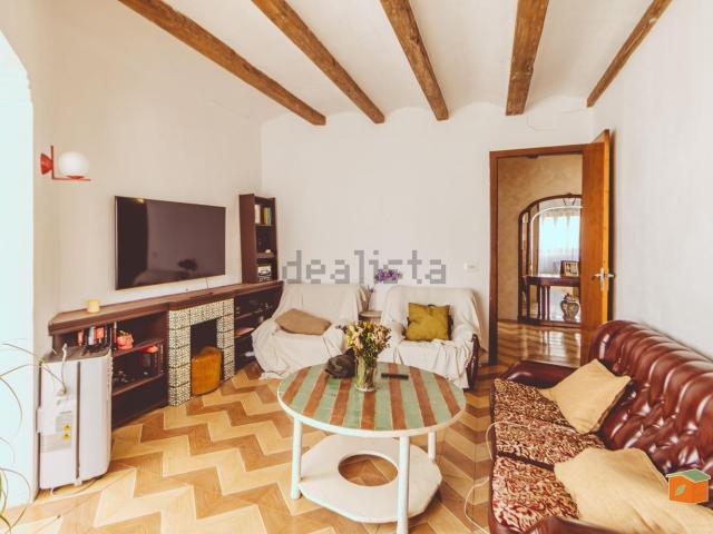 Chalet, Santa Bárbara
