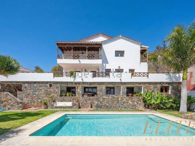 Chalet, Santa Brigida