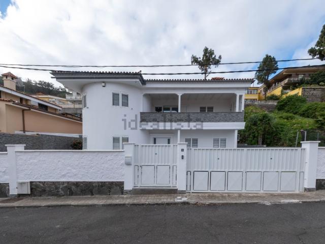 Chalet, Santa Brigida