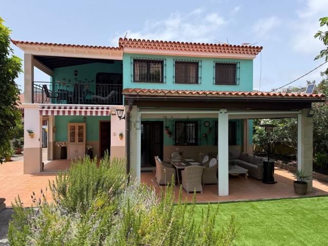 Chalet, Santa Brigida
