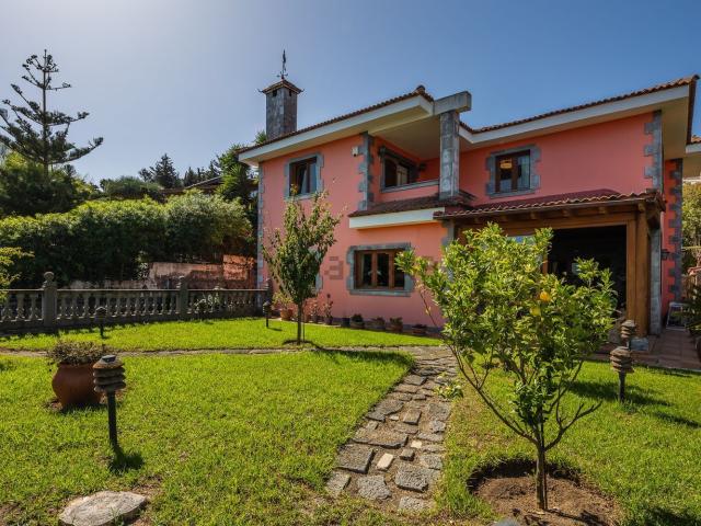 Chalet, Santa Brigida