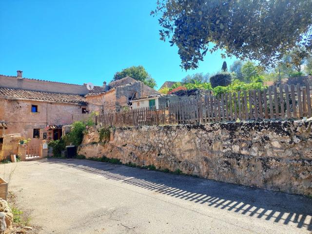 Chalet, Santa Eugenia