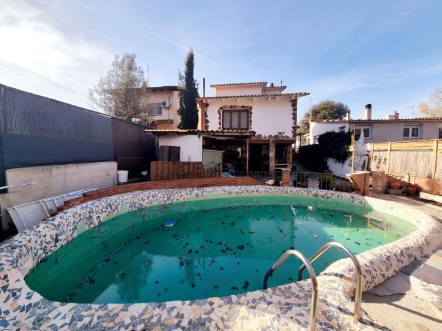 Chalet, Santa Eulàlia de Ronçana
