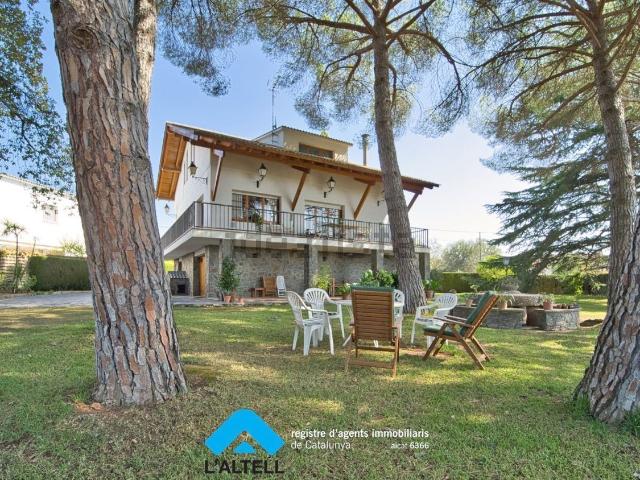 Chalet, Santa Eulàlia de Ronçana