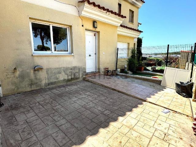 Chalet, Santa Oliva