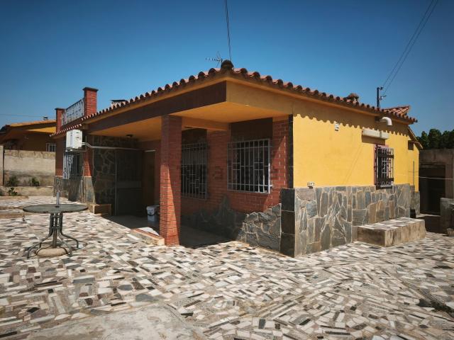 Chalet, Santa Oliva