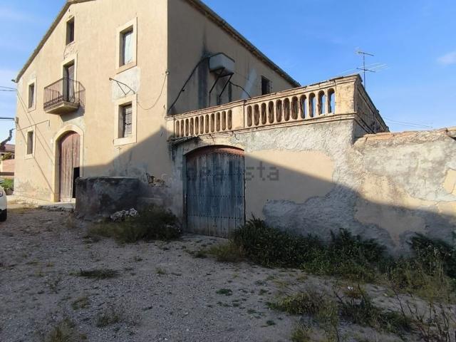 Chalet, Santa Margarida i els Monjos