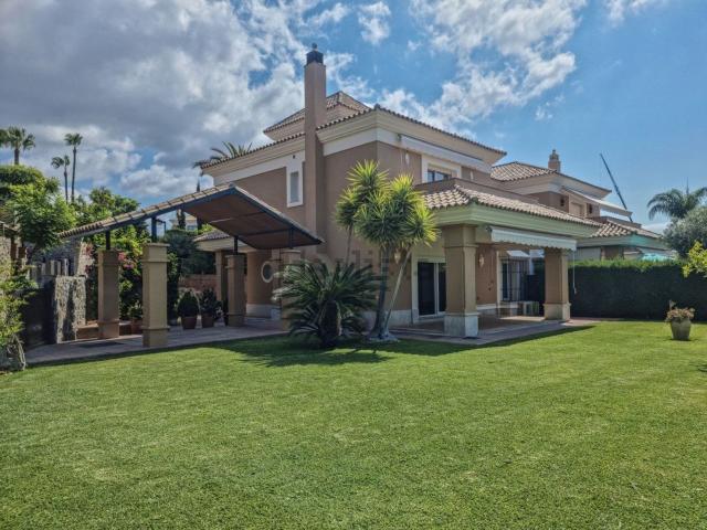 Chalet, Santa Clara, Marbella