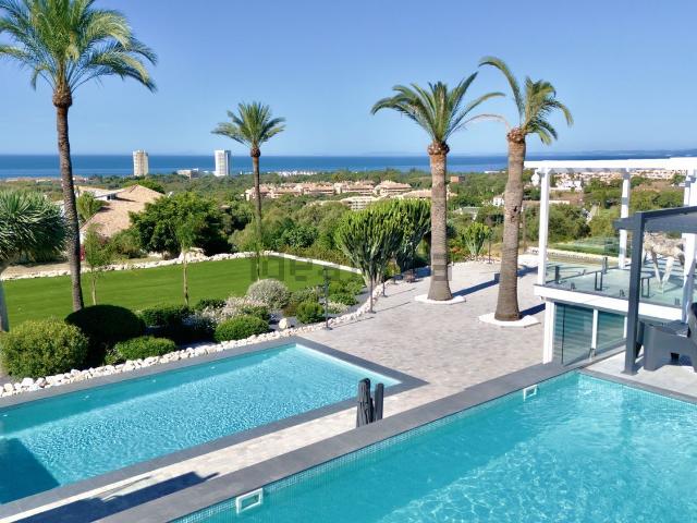 Chalet, Santa María Golf, Marbella