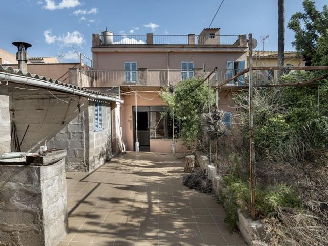 Chalet, Santa Maria del Cami