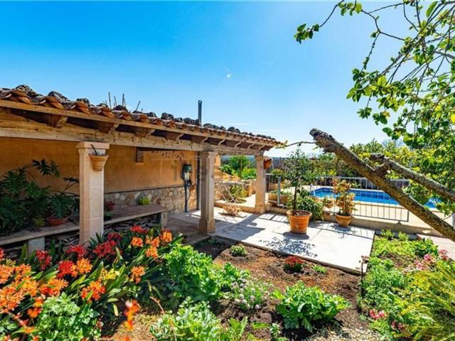 Chalet, Santa Maria del Cami