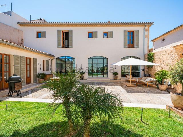 Chalet, Santa Maria del Cami