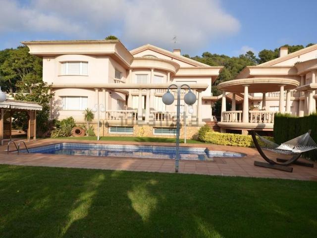 Chalet, Santa Susanna