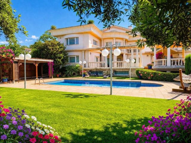 Chalet, Santa Susanna