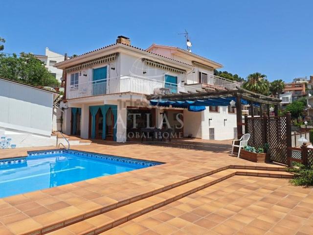 Chalet, Santa Susanna