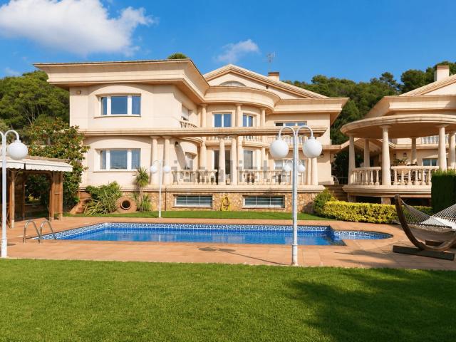 Chalet, Santa Susanna