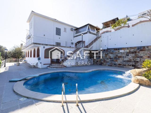 Chalet, Santa Susanna