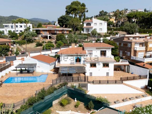 Chalet, Santa Susanna