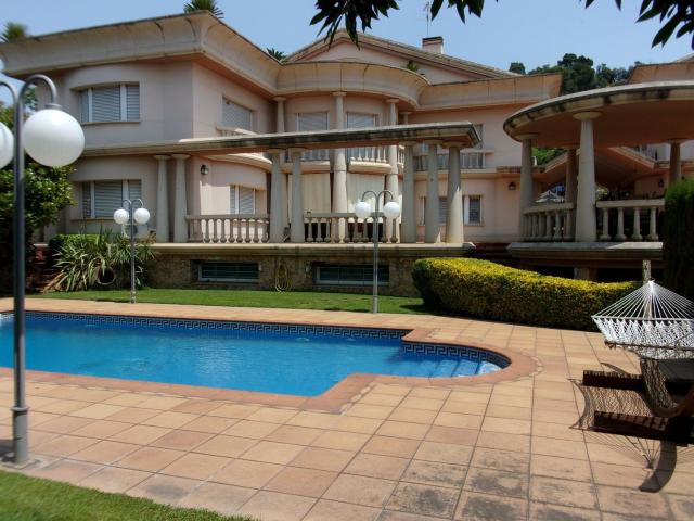 Chalet, Santa Susanna