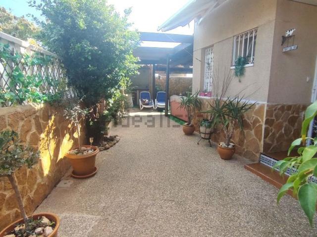 Chalet, Santa Pola