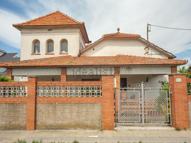 Chalet, Santa Perpètua de Mogoda