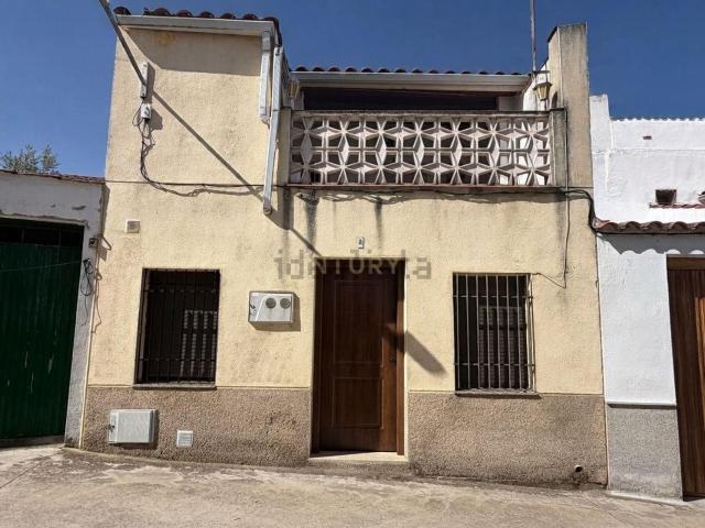 Chalet, Santiago del Campo