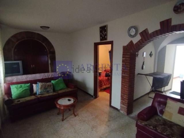 Chalet, Santiago del Campo