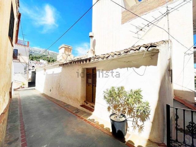 Chalet, Sedella