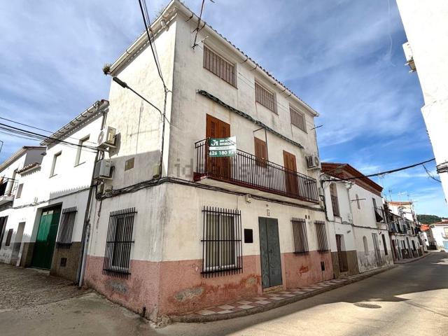 Chalet, Serradilla