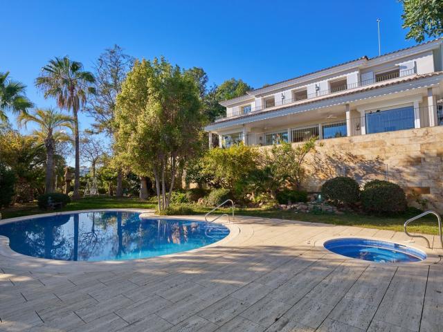 Chalet, Sitges