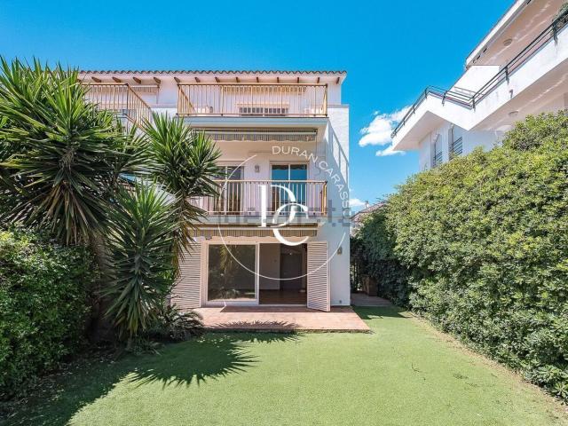 Chalet, Sitges