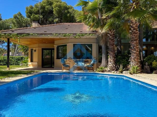 Chalet, Sitges