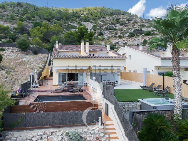 Chalet, Sitges