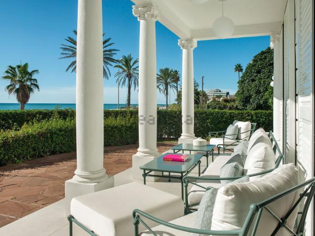 Chalet, Sitges