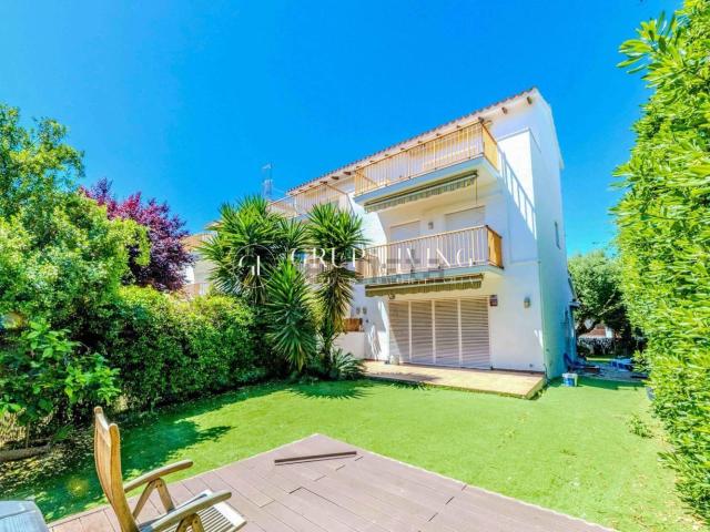 Chalet, Sitges
