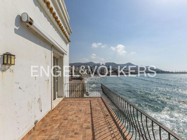 Chalet, Sitges