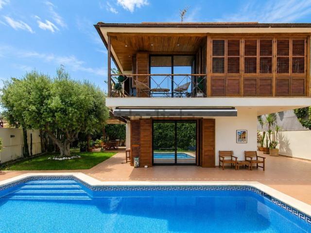 Chalet, Sitges