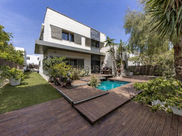 Chalet, Sitges