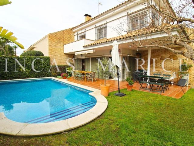 Chalet, Sitges