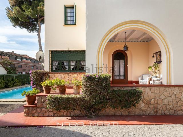Chalet, Sitges