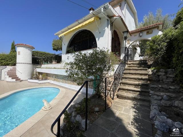 Chalet, Sitges