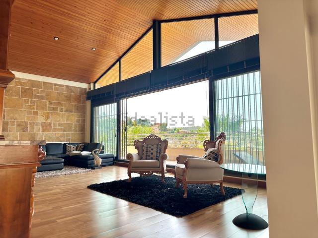 Chalet, Sitges