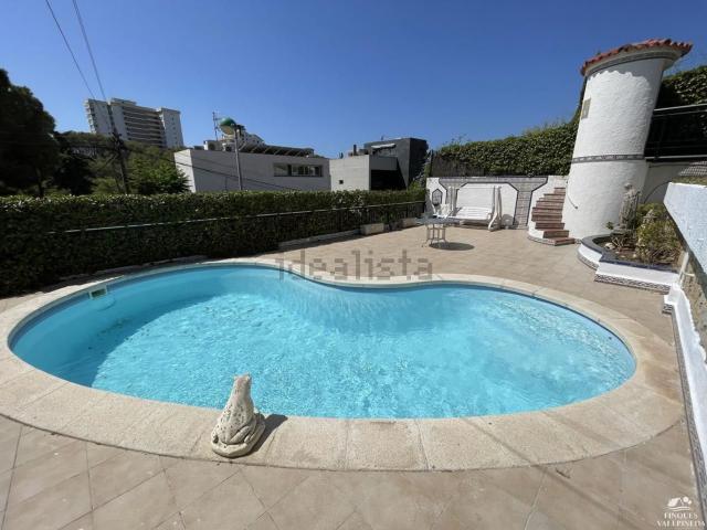 Chalet, Sitges