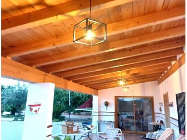 Chalet situado en Marxuquera con mucho terreno en plena producción