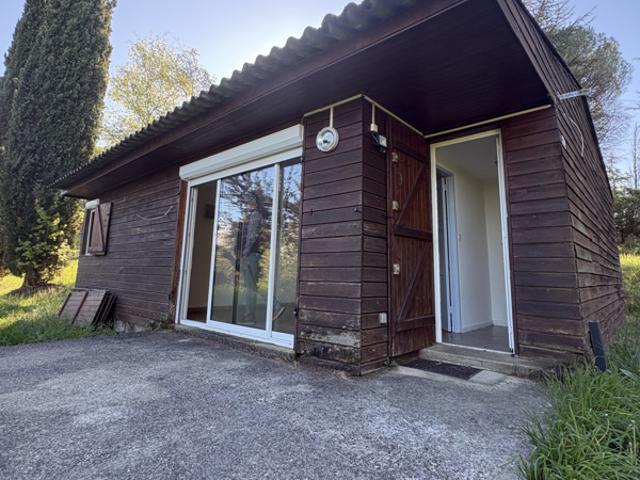 CHALET SITUE EN HAUTEUR MONTAYRAL
