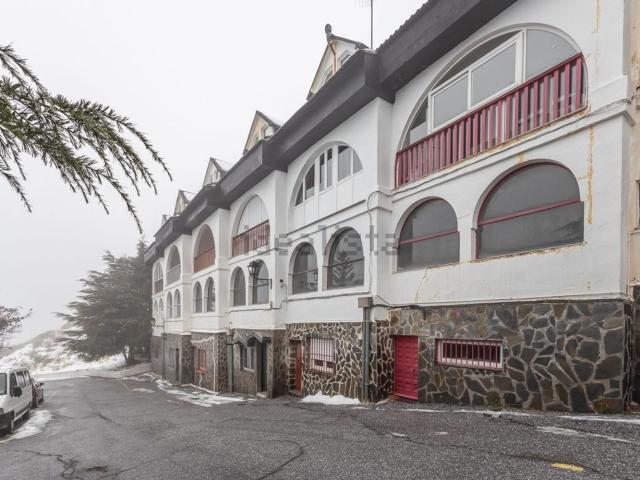 Chalet, Sierra Nevada