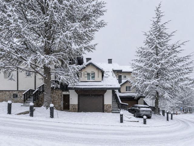 Chalet, Sierra Nevada