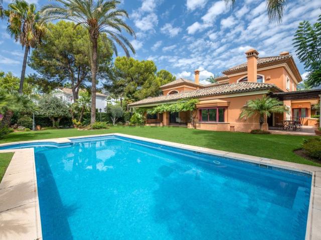 Chalet, Sierra Blanca, Marbella