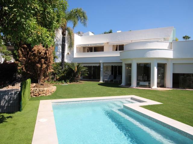 Chalet, Sierra Blanca, Marbella