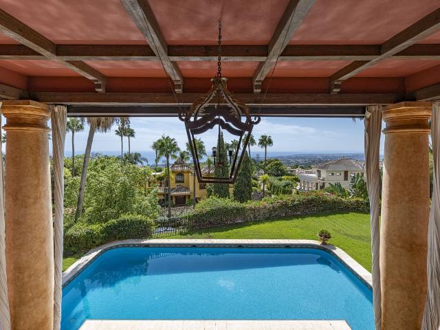 Chalet, Sierra Blanca, Marbella
